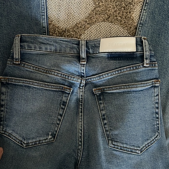 RE/DONE
High-Rise Distressed 70s Stovepipe Jeans - Picture 5 of 6